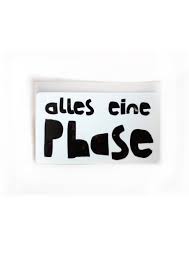 Bügelbild alles eine Phase von Halfbird – humorvolles Aufbügelmotiv für Kinderkleidung, erhältlich bei Bärechind in Winterthur, Schweiz