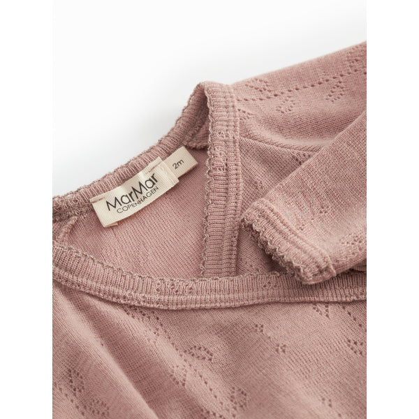 Detailansicht Kragen vom MarMar Body Belita in Burnt Rose