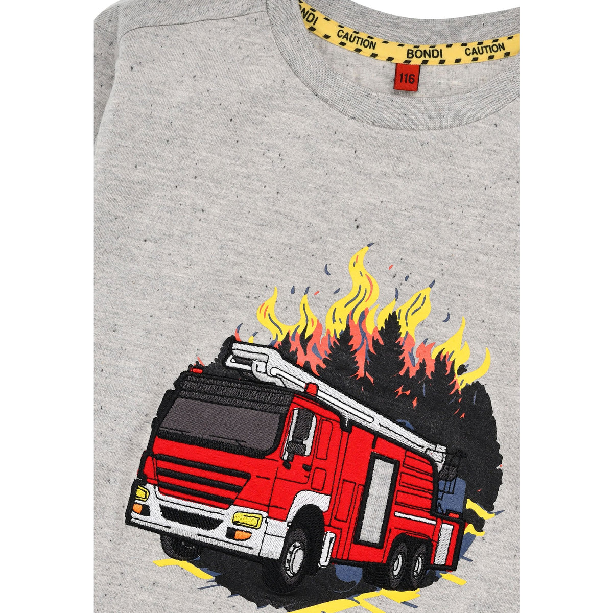 Detailaufnahme Bondi Kinder Langarmshirt Feuerwehr – Motiv Feuerwehrwagen, erhältlich im Bärechind Winterthur Schweiz