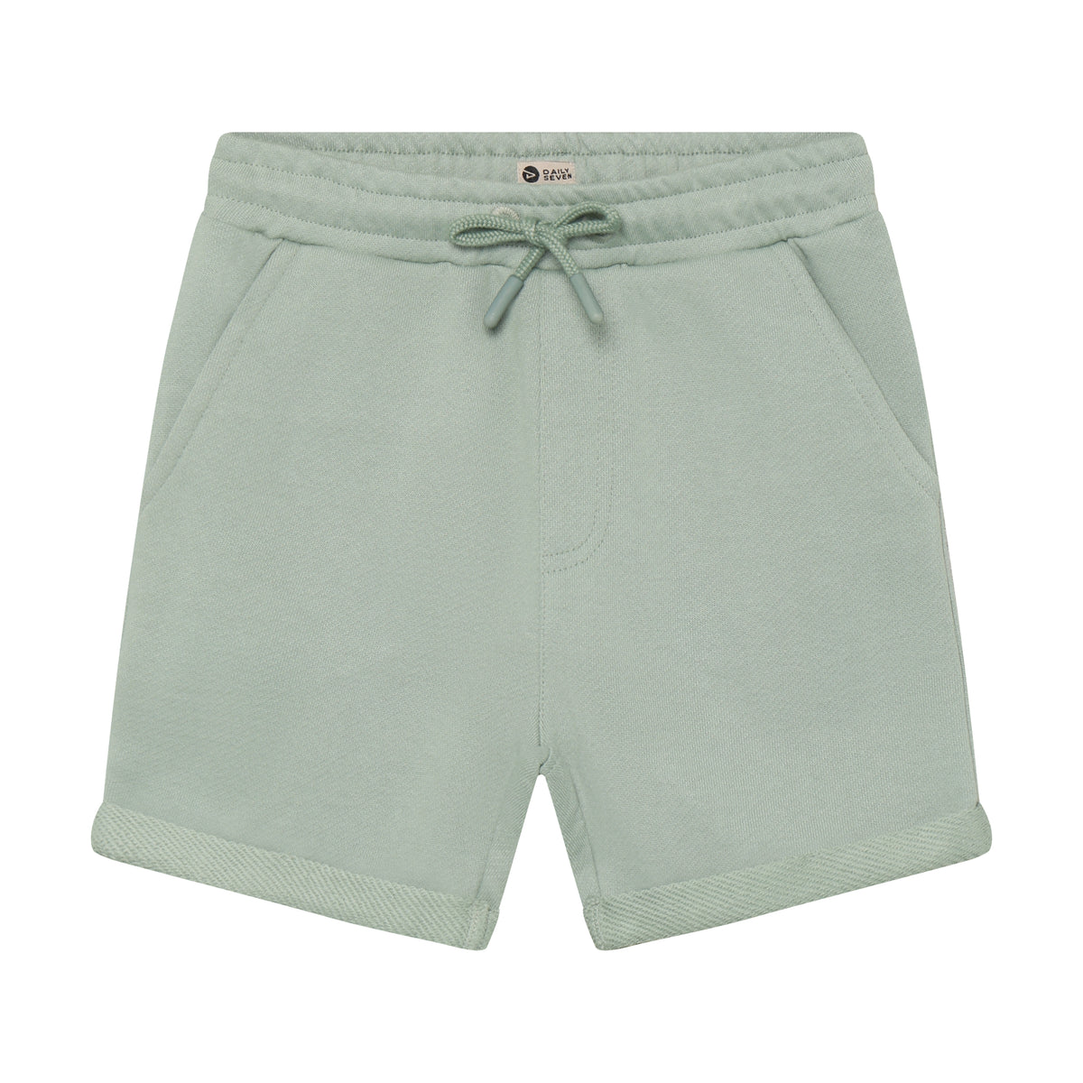 Bequeme Jogger Shorts für Kinder von Daily7Kids in Salbeigrün