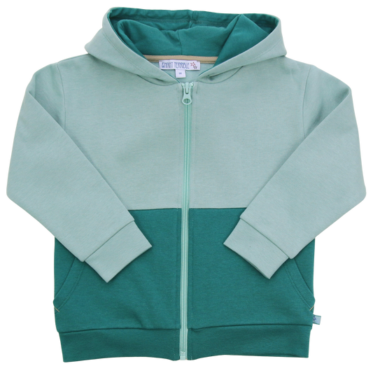 Zweifarbige Kinder Kapuzenjacke aus Baumwollfleece in Grün von Enfant Terrible, erhältlich bei Bärechind in Winterthur, Zürich Schweiz.