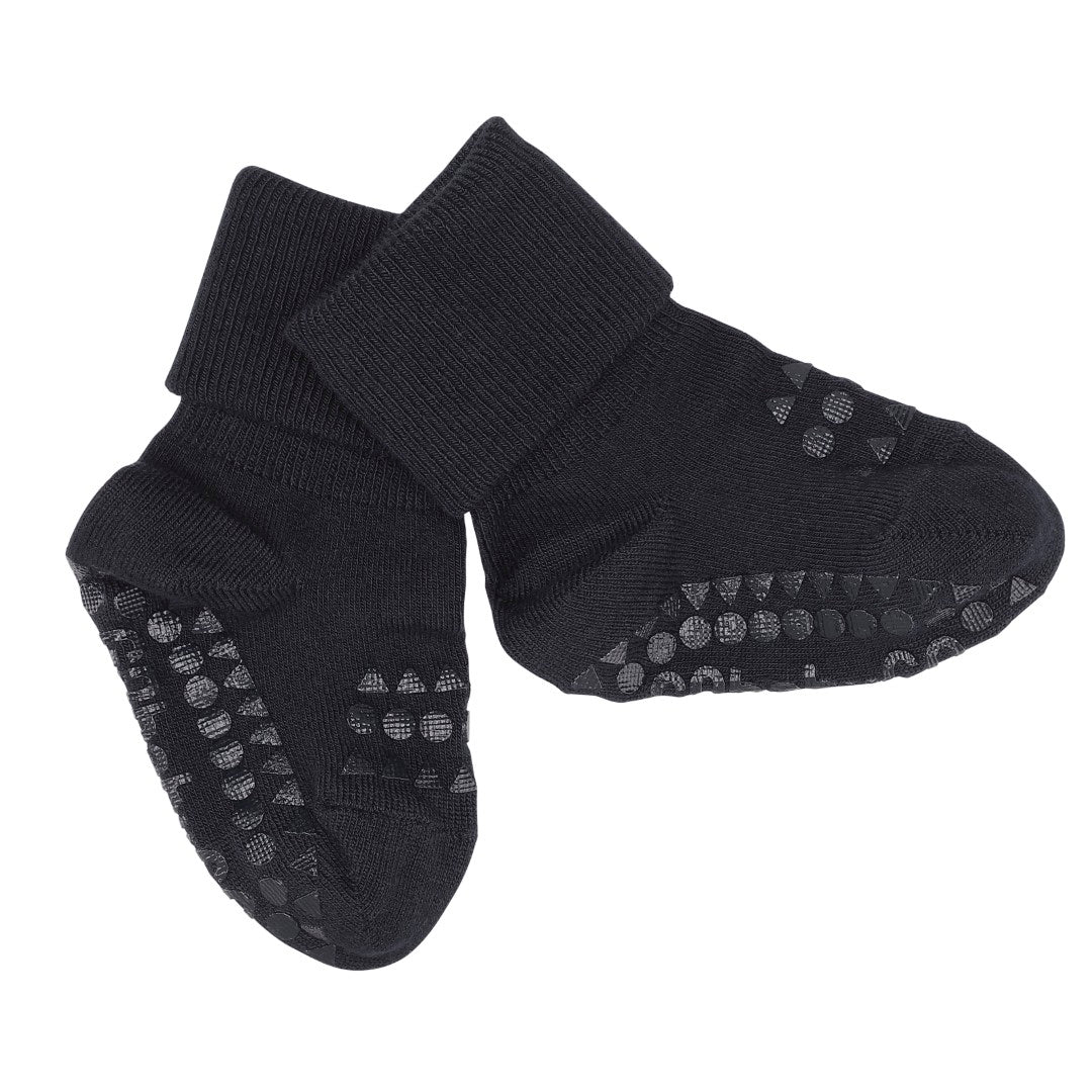 GoBabyGo Bambus Anti-Rutsch-Socken in Navy – Detailansicht mit Gummipunkten an der Sohle