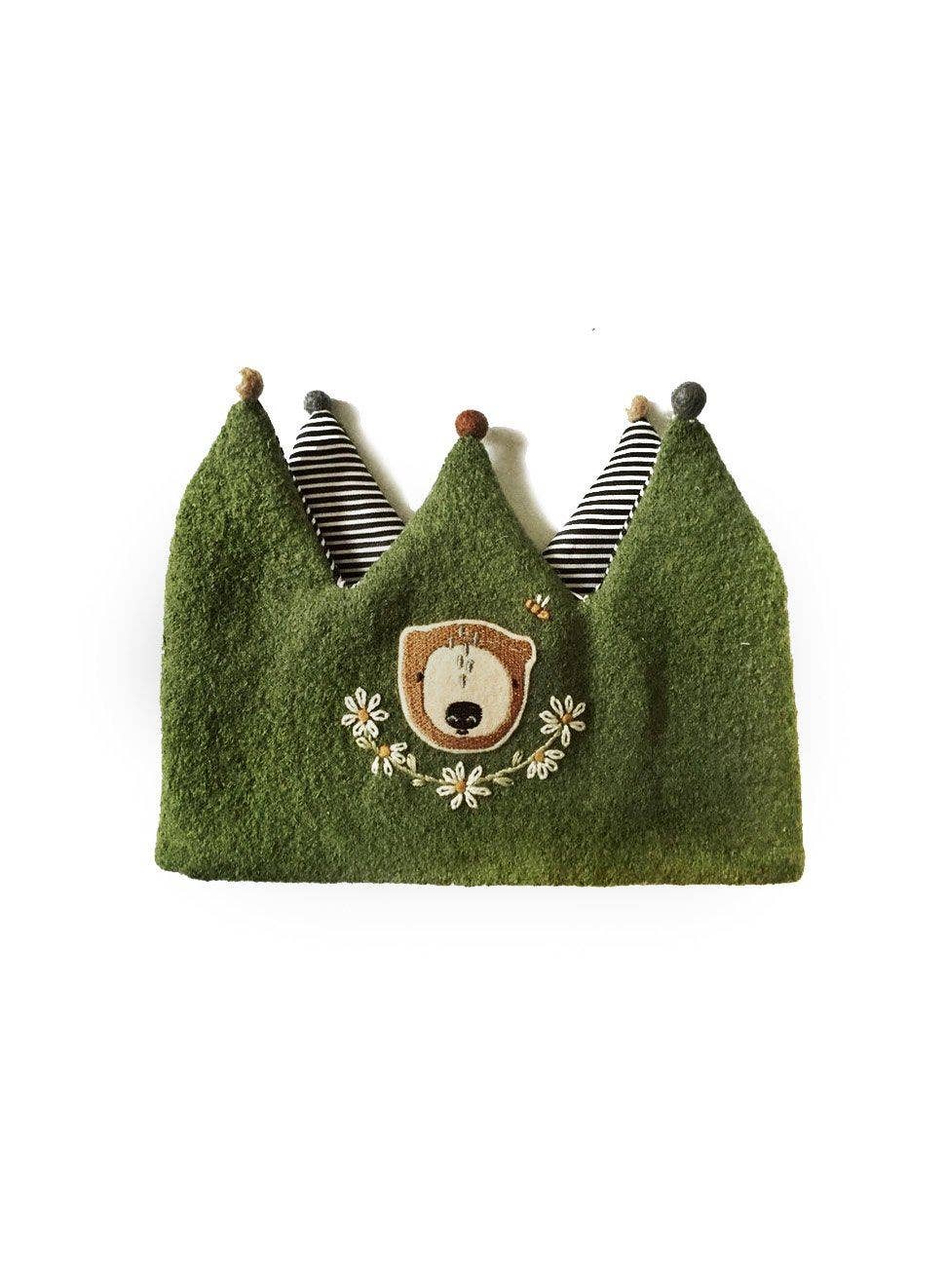 Bären-Aufnäher von Halfbird auf Kinderjacke – kreatives Bügelflicken-Detail aus Winterthur
