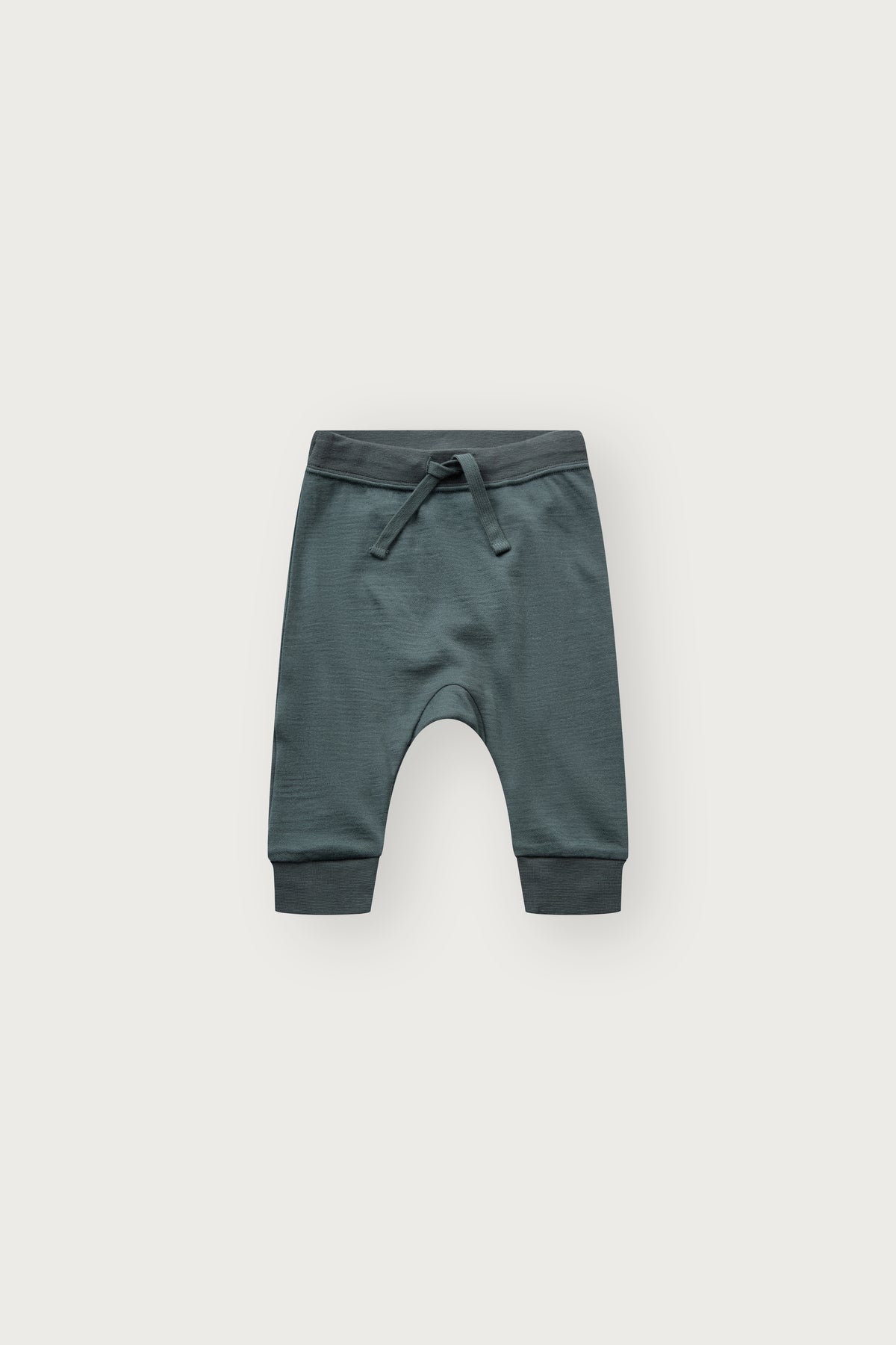 Gaby Hose von Hust & Claire in Balsam Green, Vorderansicht