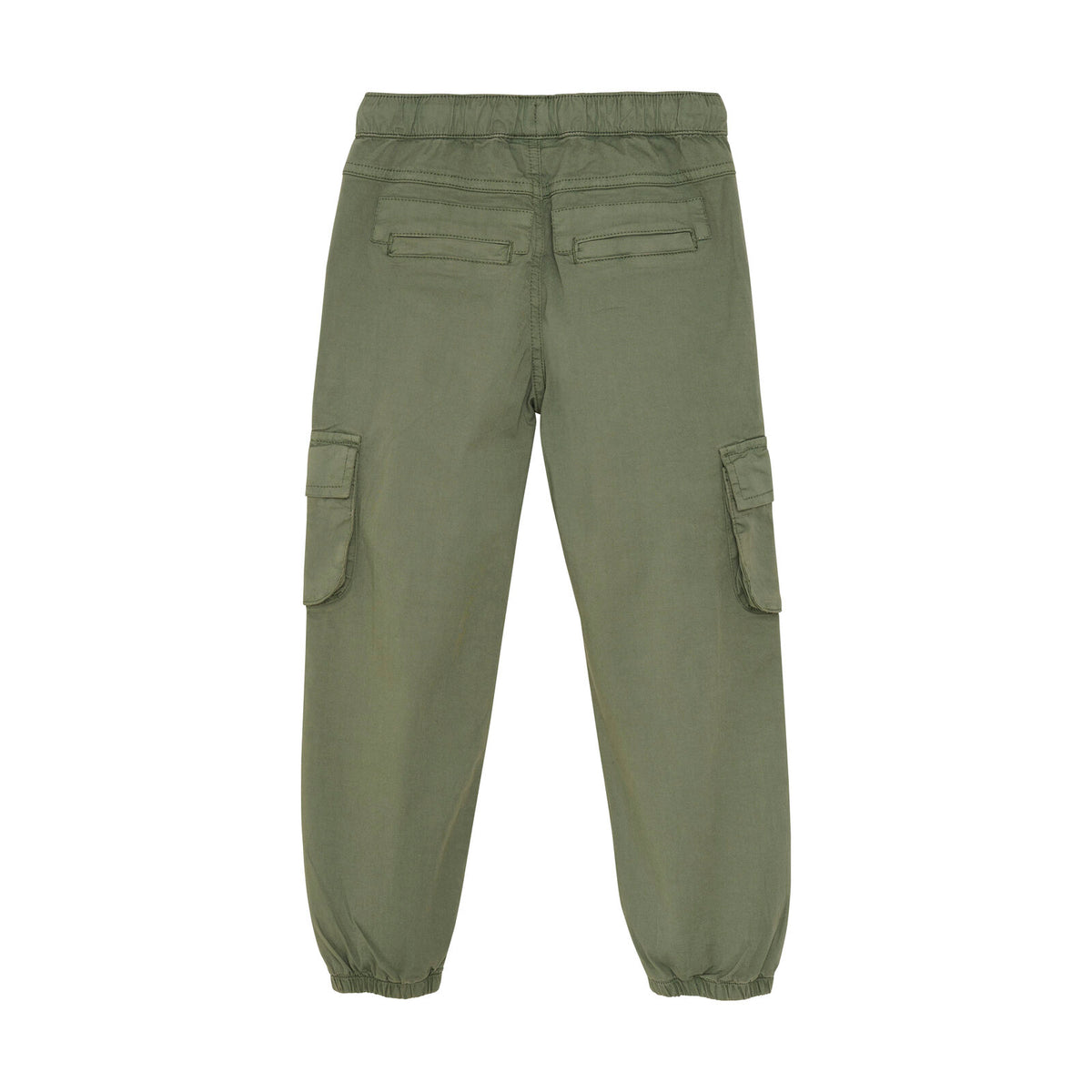 Seitenansicht der grünen Twill-Hose mit praktischen Taschen und elastischen Bündchen für perfekten Sitz