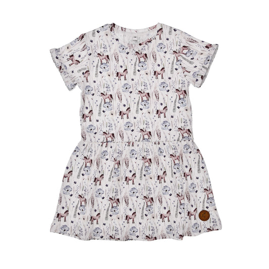 Kinderkleid mit Pferdeprint und Blumen für Mädchen – Sommerkleid bei Bärechind Kinderladen Winterthur Schweiz