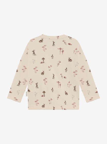 Rückansicht vom Langarmshirt für Kinder in Sandfarbe mit Hasenprint, aus elastischer Baumwolle – erhältlich bei Bärechind Winterthur