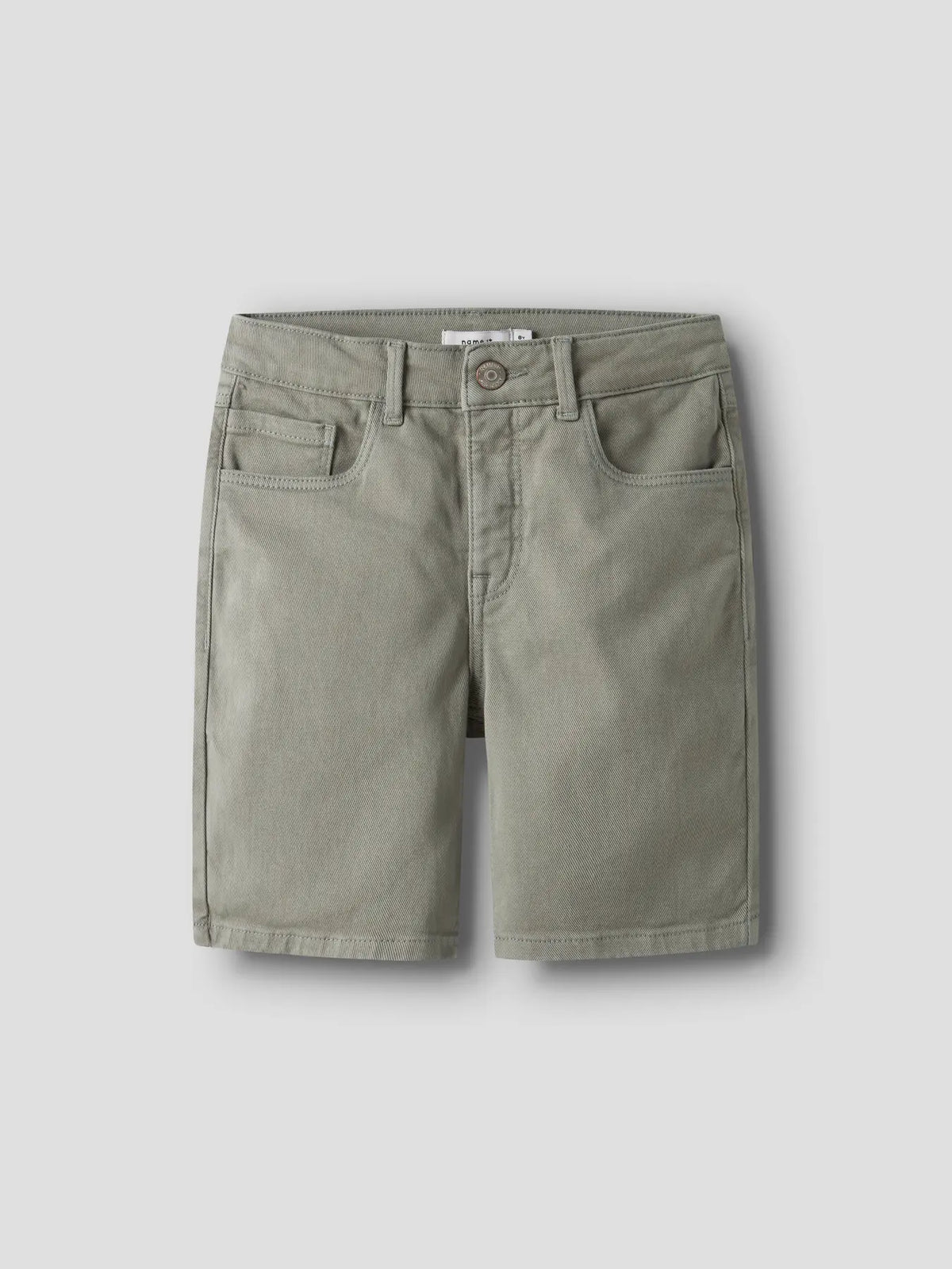 Grüne Chino Shorts für Kinder aus Baumwolle mit Stretch von name it bei Bärechind in Winterthur, Zürich, Schweiz