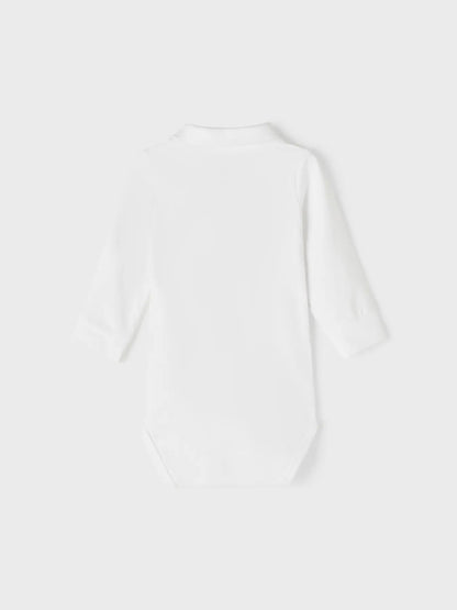 Rückansicht Polo-Body Bright White von NAME IT aus Bio-Baumwolle, Bärechind Winterthur Zürich Schweiz.